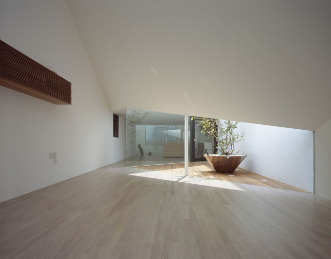 A Hill On A House - Yuko Nagayama & Associates