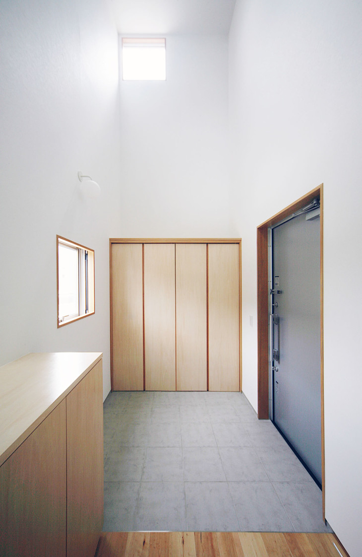 House in Kosai - Shuhei Goto Architects
